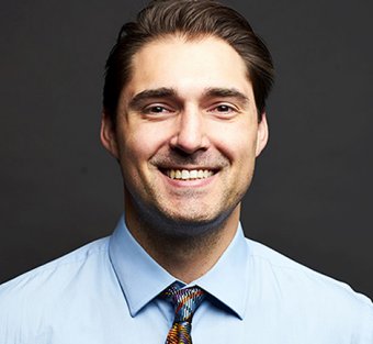 Dr. Scott Seaburg, Clinical Director, Luxottica Eye Care
